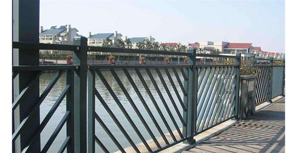 河南景觀河道護(hù)欄的幾個功能，你知道嗎?
